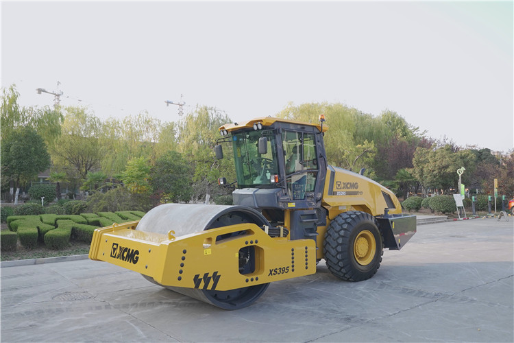 XCMG factory road rollers XS395 Chinese full hydraulic single drum vibratory roller compactor price